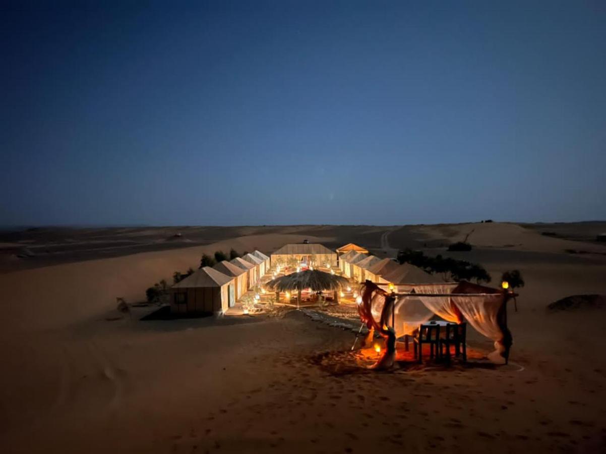 Hotel Roses desert camp Merzouga Exterior foto