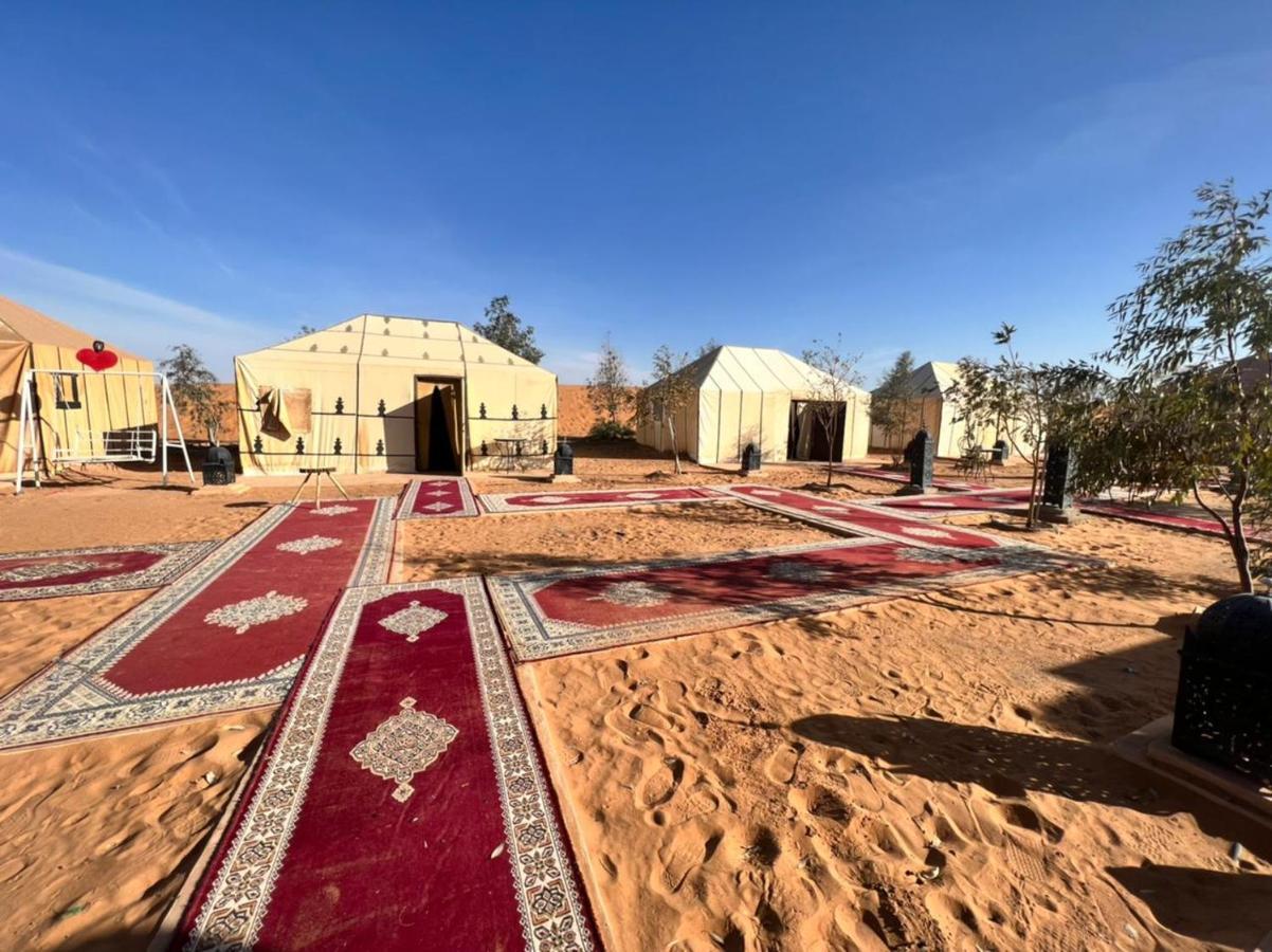 Hotel Roses desert camp Merzouga Exterior foto